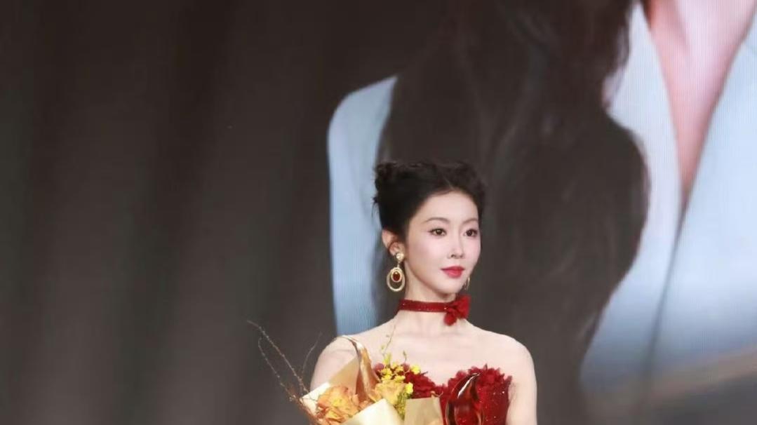 宣璐2025“剧抛脸”霸屏：六部剧连环炸场，34岁女演员如何撕掉标签逆袭？