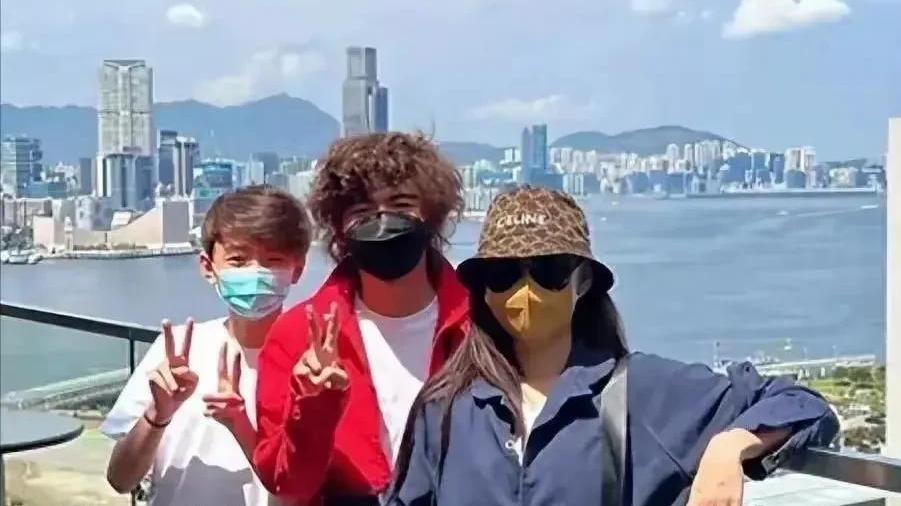 单亲妈妈张柏芝的