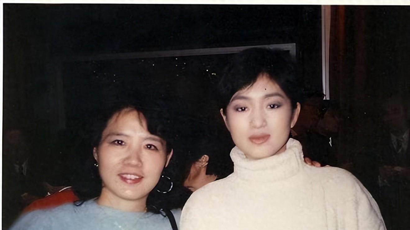 从中戏校花到单亲妈妈：伍宇娟比巩俐更美的容颜下，隐藏着怎样的人生故事？