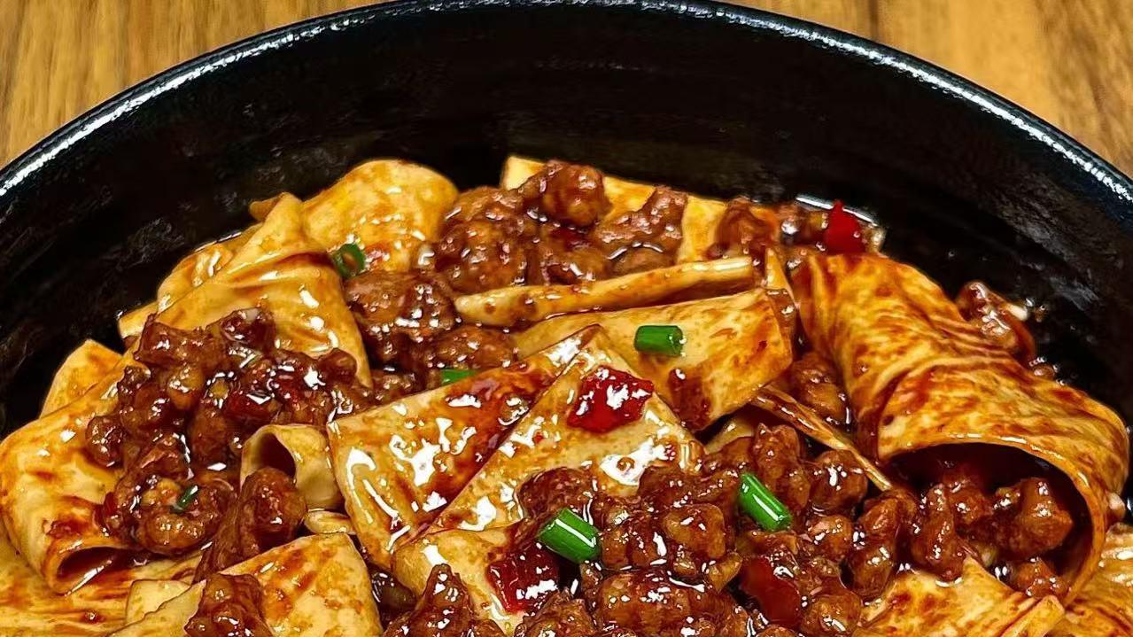 香气四溢的家常美味——豆皮肉末，让你在家轻松享受幸福滋味