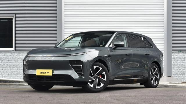 4月中大型SUV销量出炉，理想包揽前三甲，唐L第八豹8排名十九