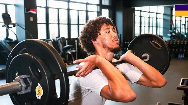 湖人阵容头号短板？替补得分联盟垫底，两原因导致此困局