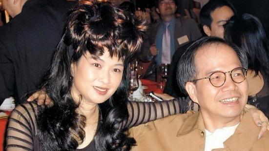 香港乐坛巨匠陨落：一代词神卢国沾的传奇与叹息，我们该如何铭记