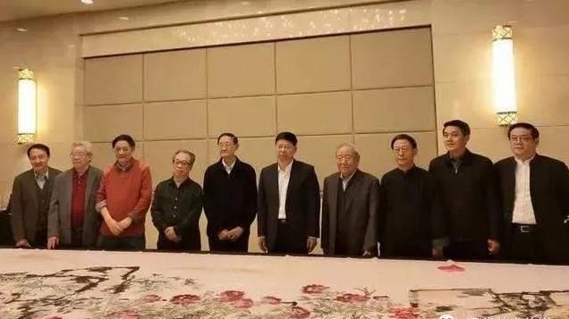 想不到，一群名家创作了一幅艳俗的国画，挂到了人民大会堂