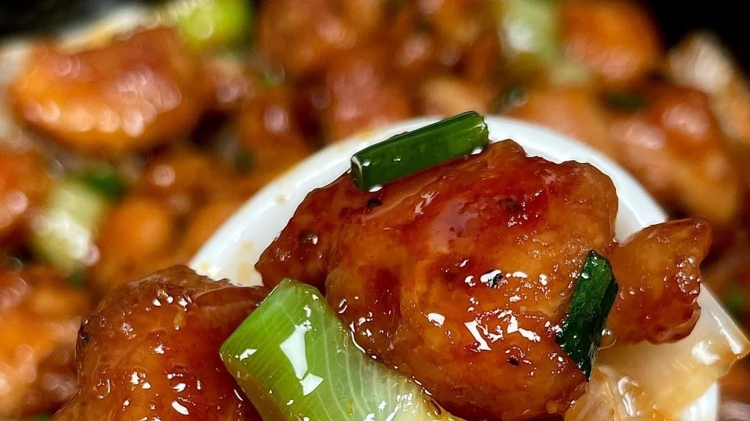 深夜的意外美味，平凡中的惊喜，你会爱上这道菜吗？