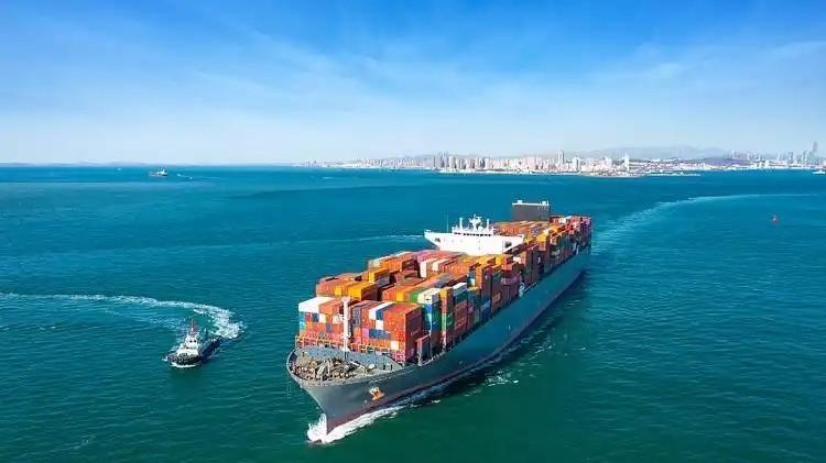 红海惊魂：无人机挑战航母，也门冲突的真相？