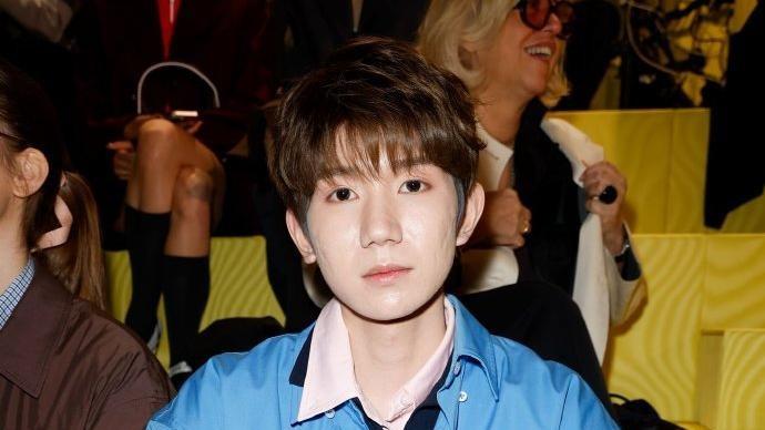 王源单飞十年，状态下滑争议不断