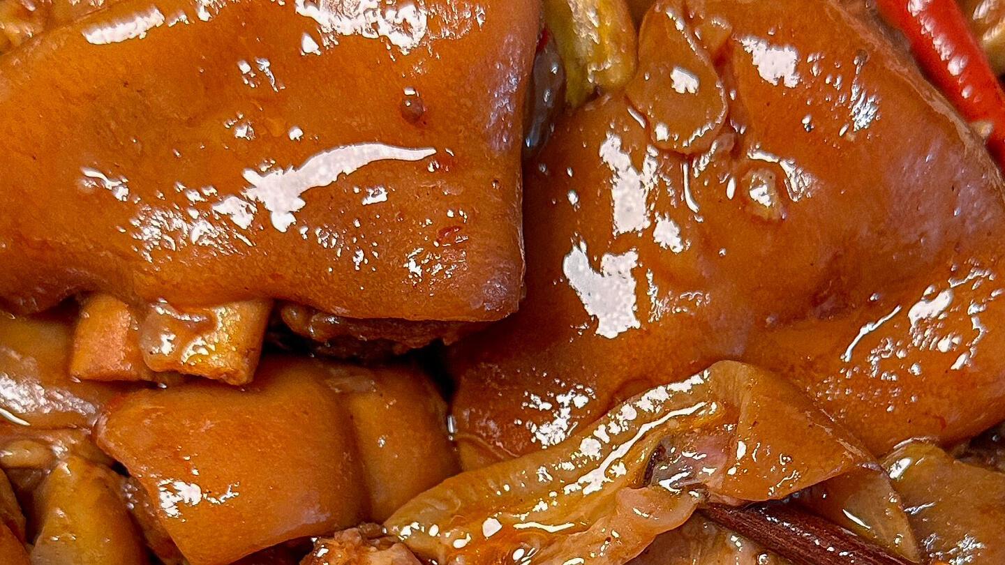 “炖猪蹄”烂糊的嘞