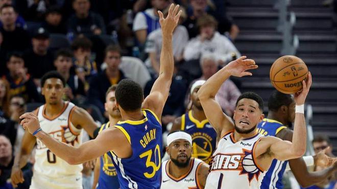 库里28+4巴特勒背伤退赛 布克38分勇士战胜太阳