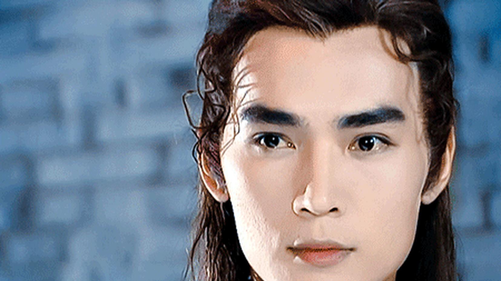 十八般兵器，为何李寻欢独选飞刀？古龙：看看他的身份