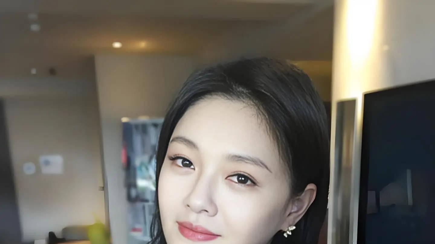 大S离世近一年，白血病女孩母亲泪诉：仅她一人回应私信