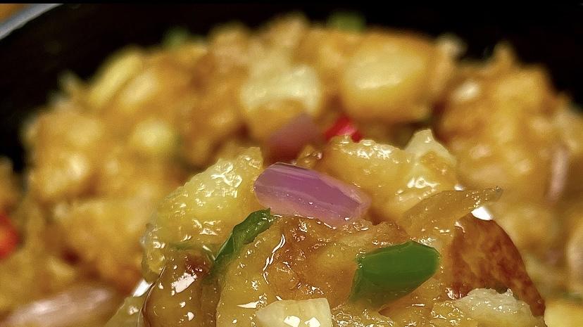 洋葱炒土豆：一道让全家都“迷糊”的家常美味