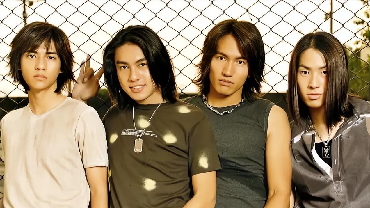 十几年后，他们成两极世界的人？