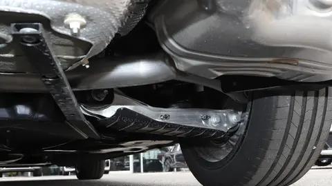 奥迪A5L 2026款 2.0T 运动版：华为乾崑系统加持，实力如何？