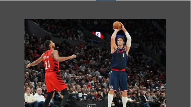 快船队洛佩斯命中9记三分…成为NBA史上37岁以上球员中第三人