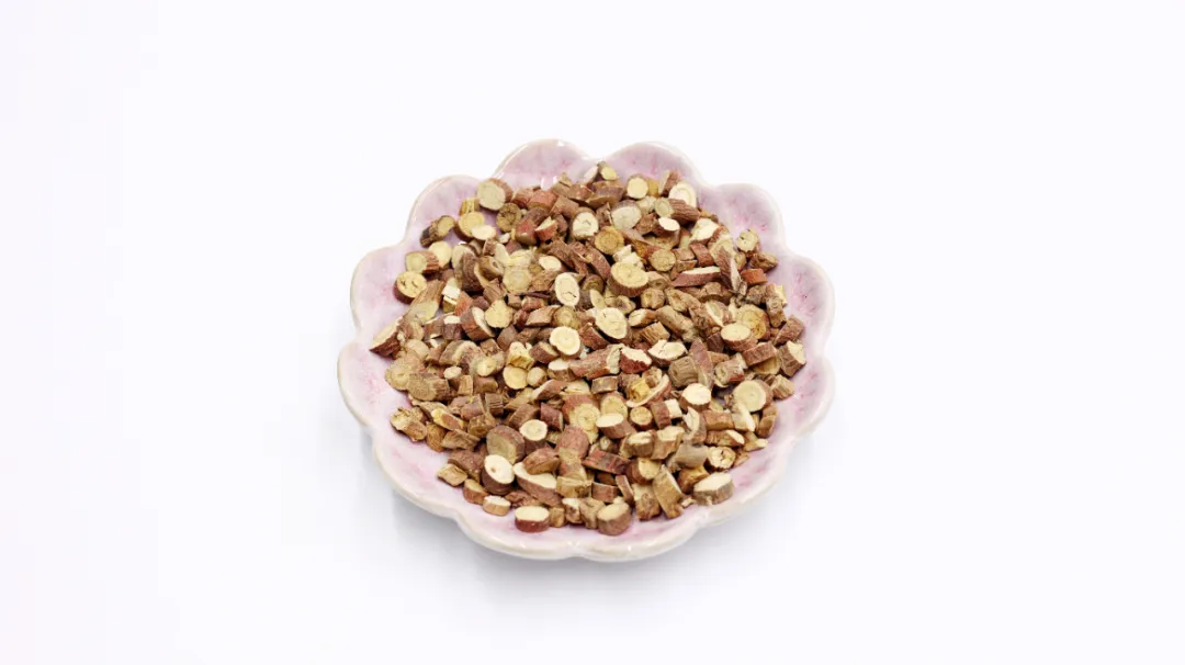 腿脚老是抽筋？别盲目补钙，一个2味药组成的妙方，专治腿脚抽筋