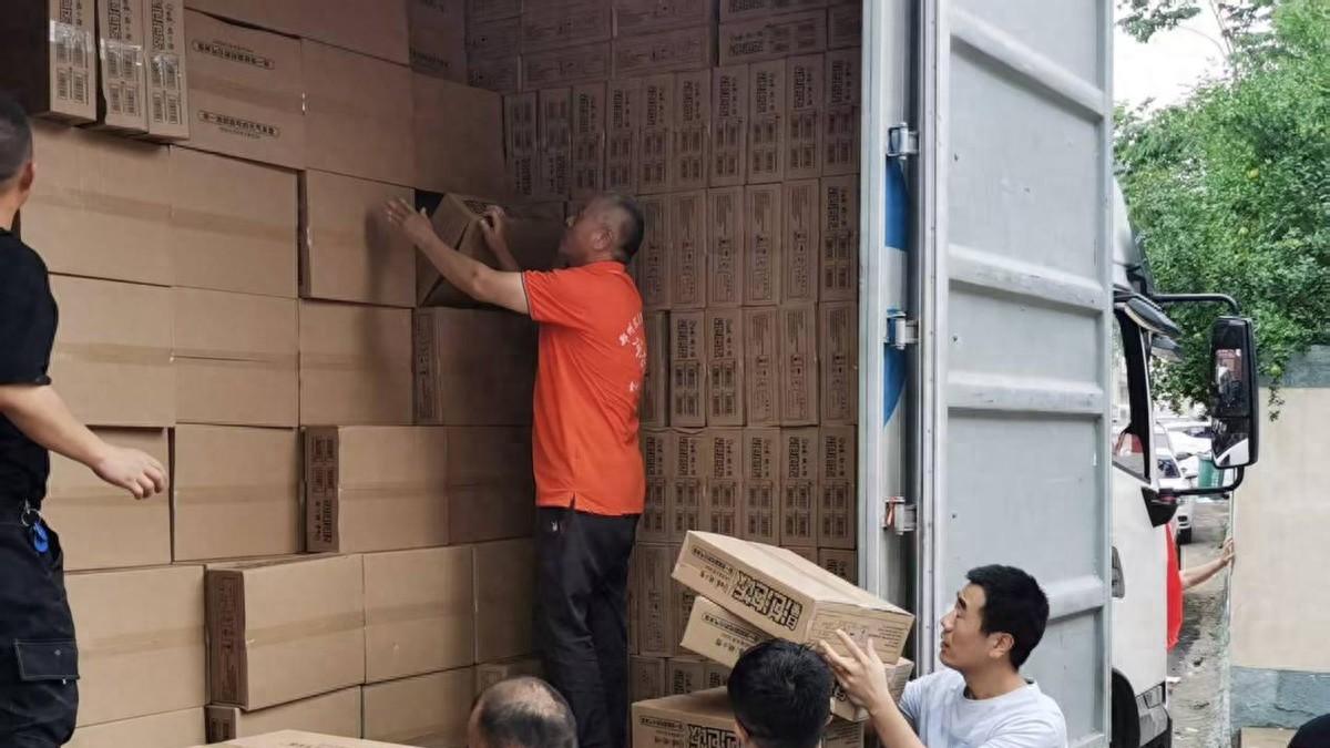 点滴善意，汇聚大爱！他们构建起一座座通往希望与温情的慈善之桥