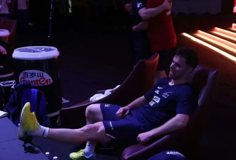 因庆祝而膝盖受伤导致退赛！日乒选手直通决赛