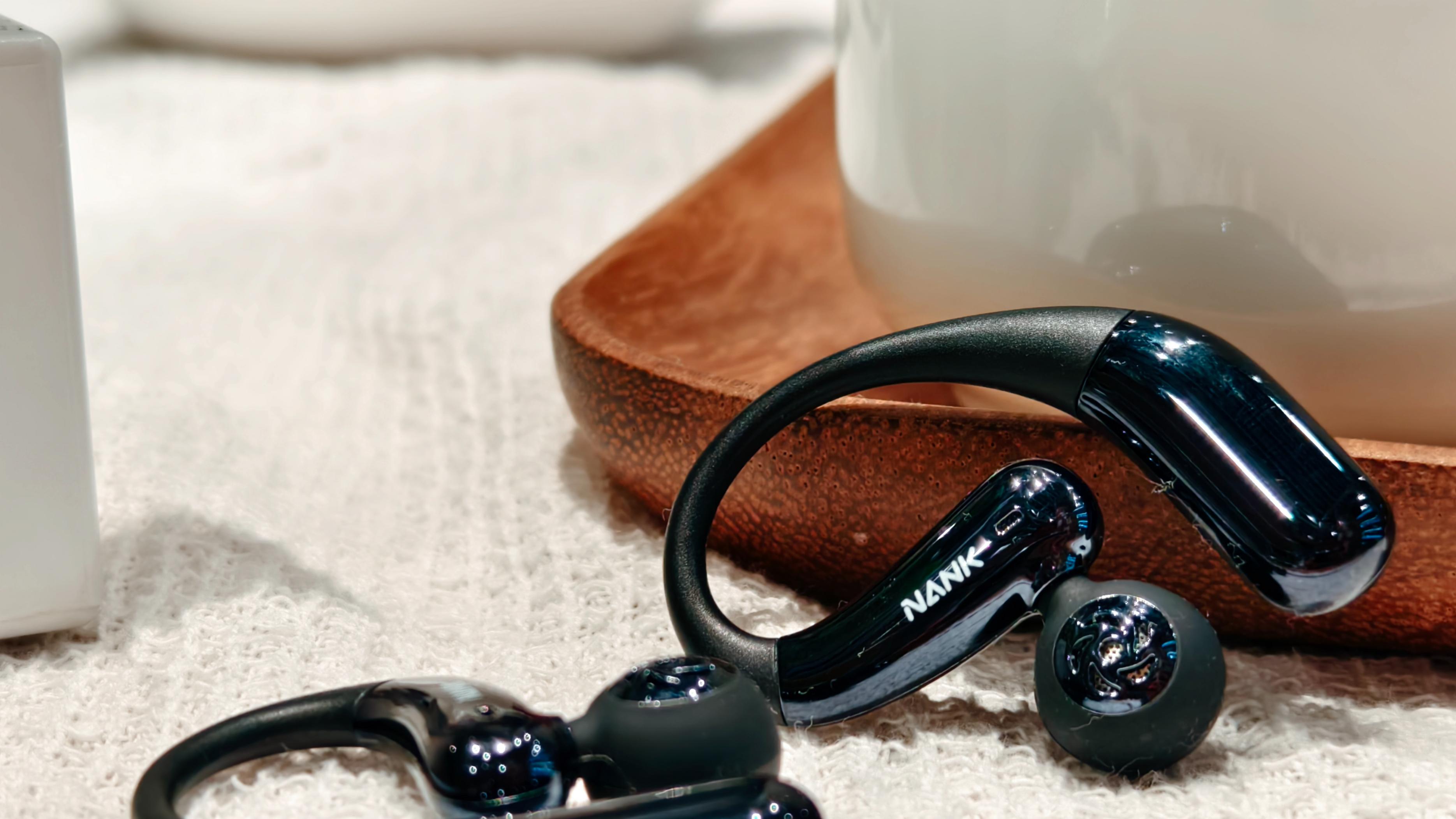 戴耳机像戴 “隐形首饰”？南卡 OE Nova 用实力诠释什么是舒适与时尚并存！