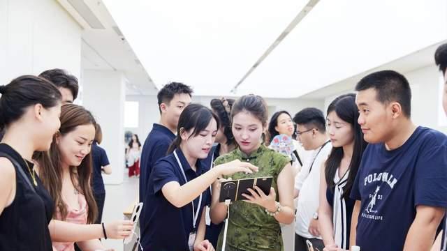 华为Mate XTs 非凡大师开售热销！重塑生产力让杨幂、马龙爱不释手