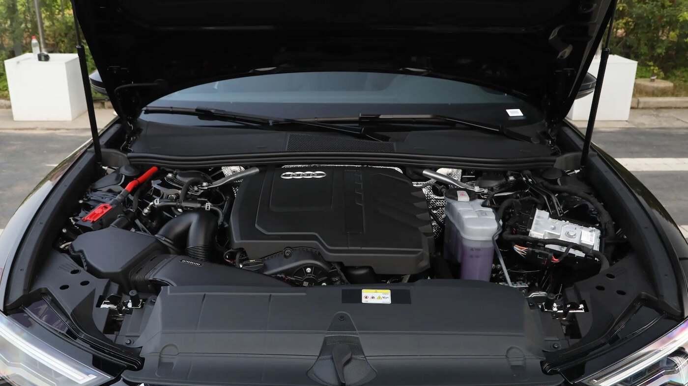 传统豪华C级对决：奥迪A6L与沃尔沃S90，2026款选谁合适？