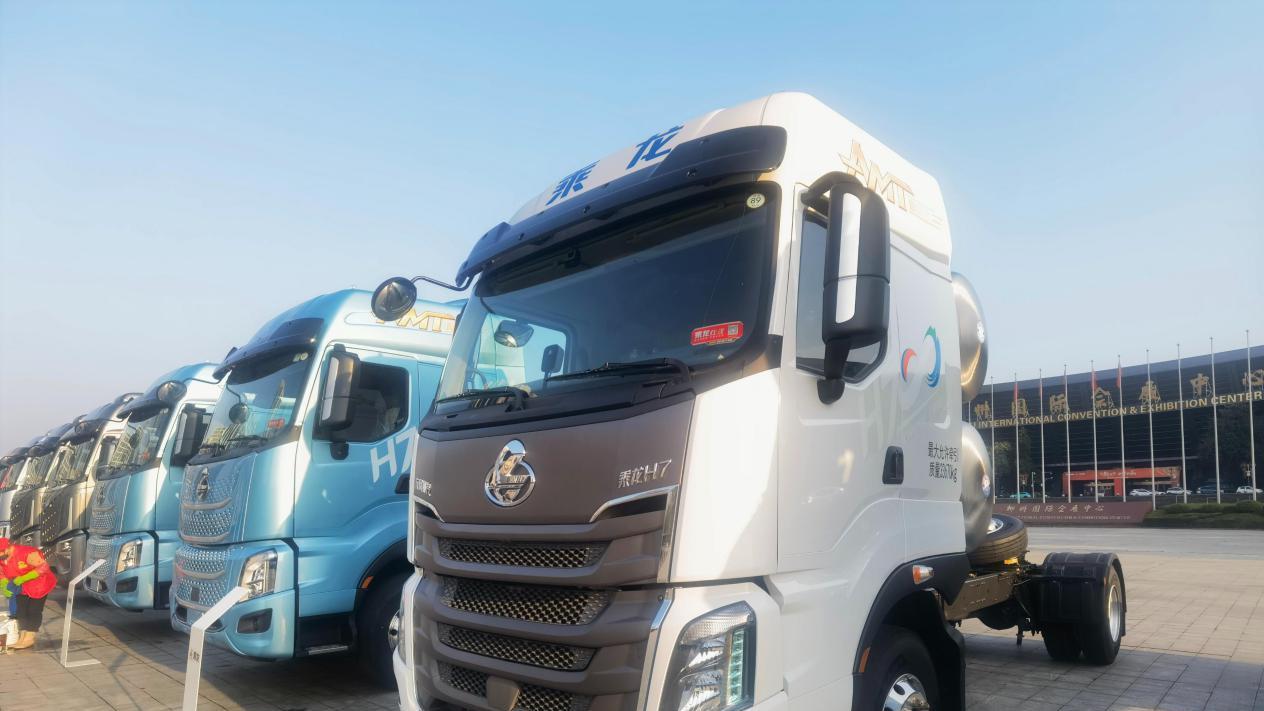 540马力、3700km续航 LNG干线快递车就得选这样的