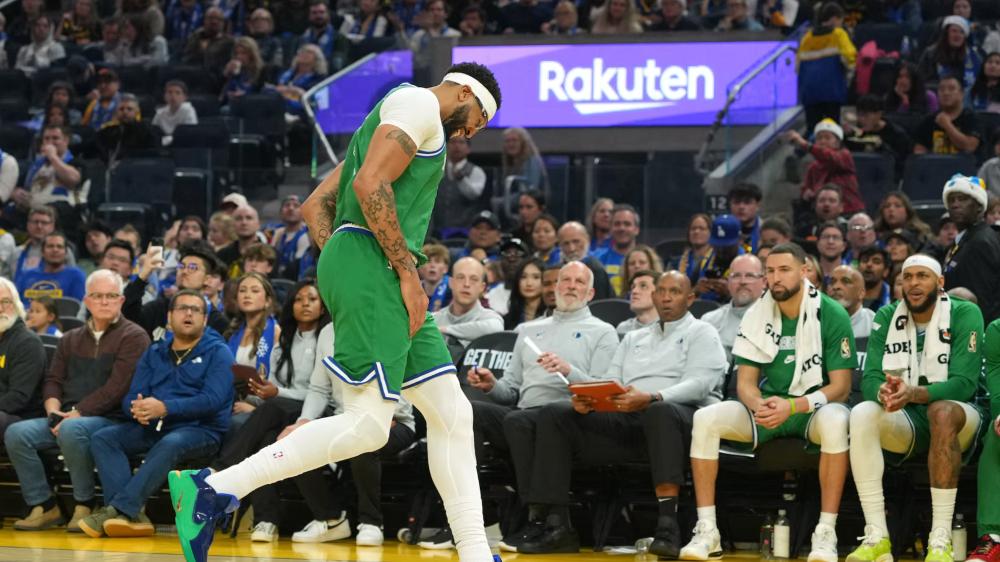 浓眉遭遇轻微腹股沟拉伤！预计缺席几场比赛 将每日坚持训练力争尽快复出