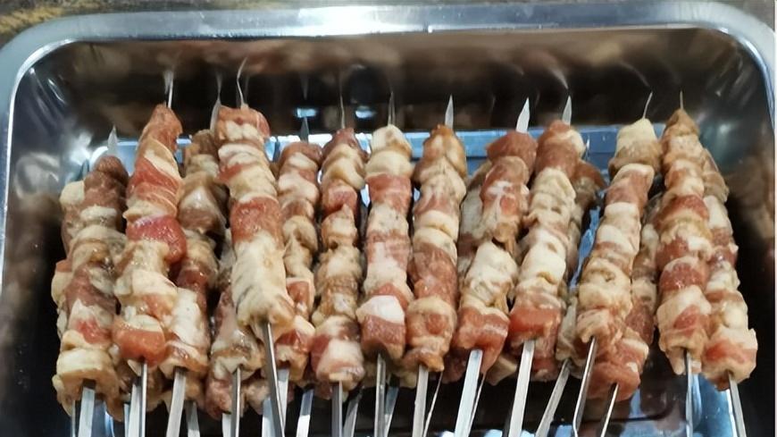 你是否遇到这样的困扰？腌肉放什么调料，才能去腥增香、鲜嫩多汁