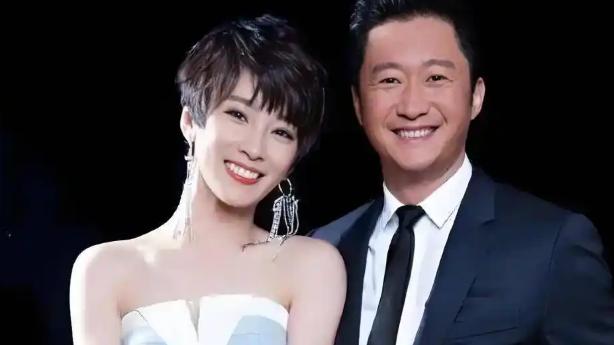 41岁谢楠到达珠穆朗玛峰，吴京隔空向她求婚，“硬核”夫妻就是够浪漫