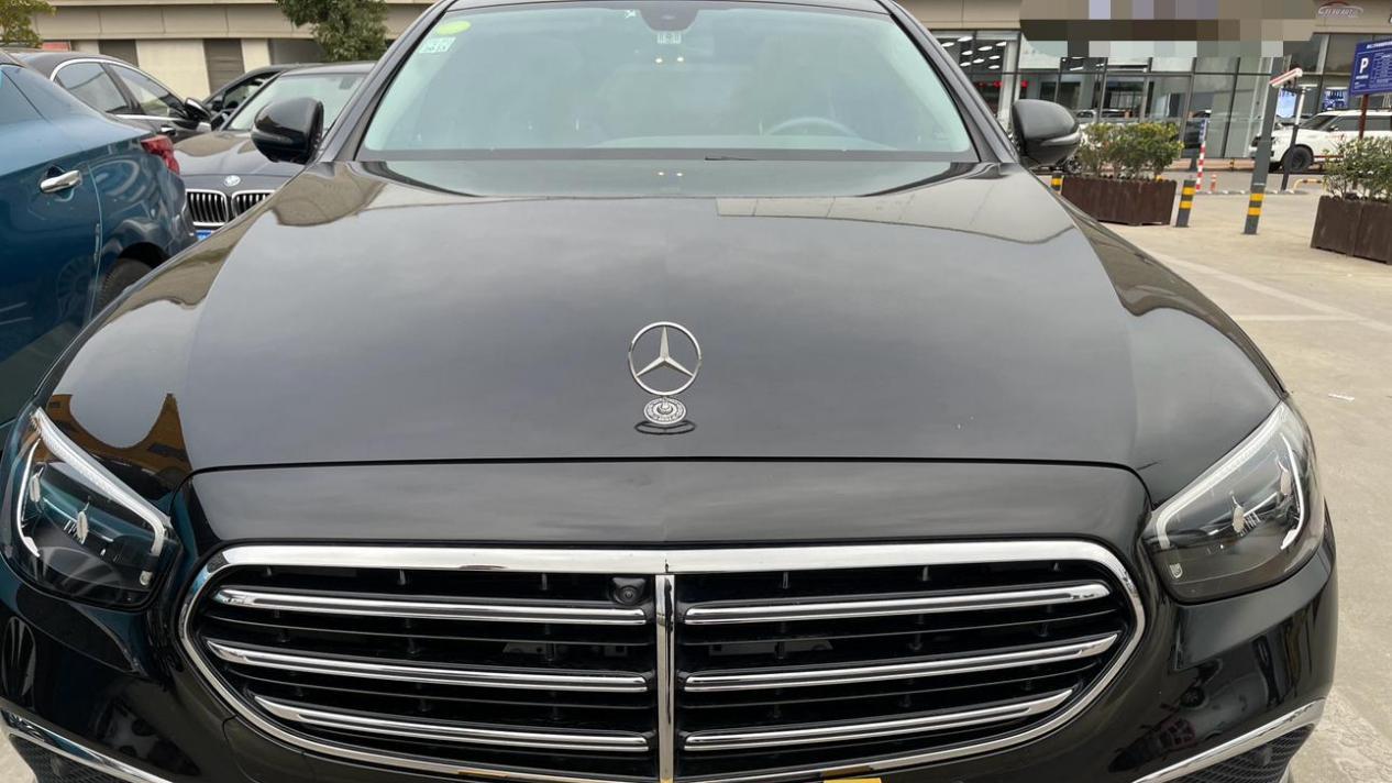 30万出头，圆你奔驰E级梦——二手奔驰E300L豪华型一手车