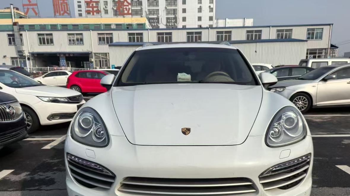 17万公里保时捷卡宴，3.0T配8AT，曾经的百万豪车如今17万多！