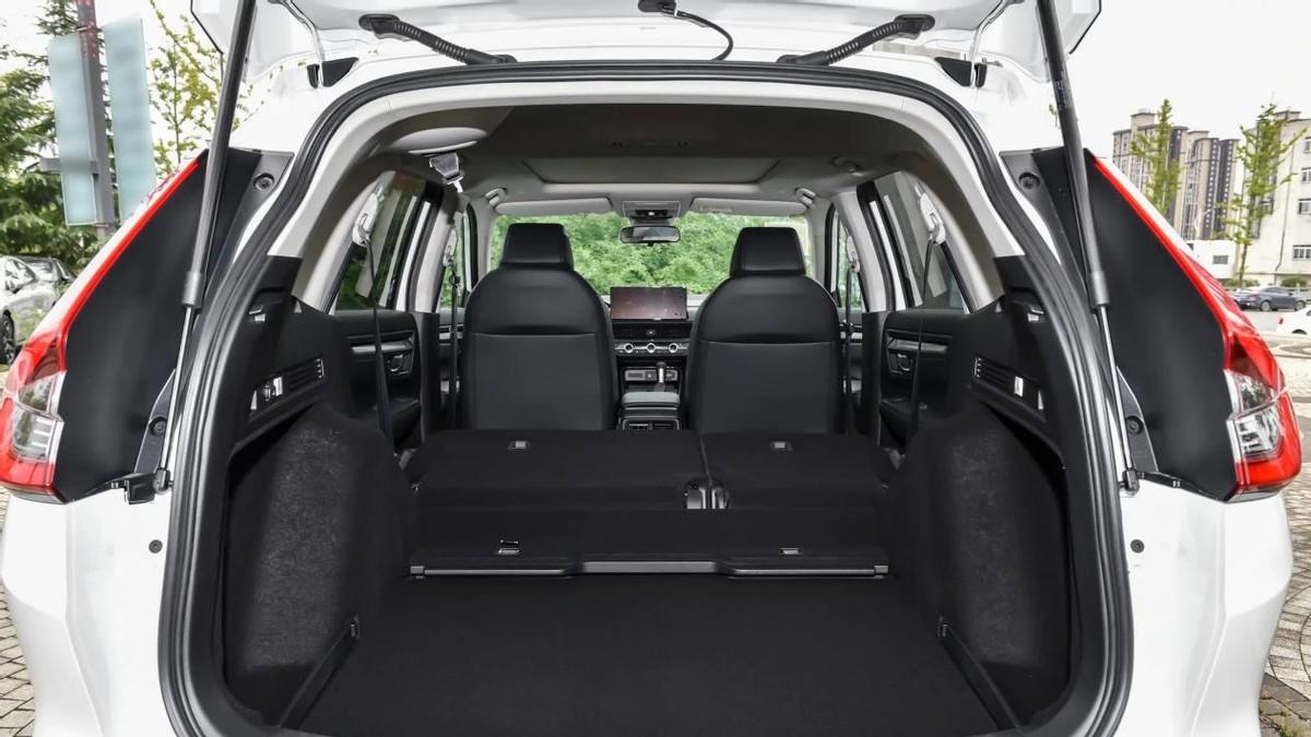 日系SUV的较量，本田CR-V对比丰田威兰达，谁更胜一筹？