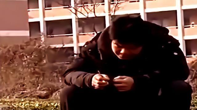 2010年江苏男子发现，离世10几年的父亲还活着，姐姐含泪说出实情
