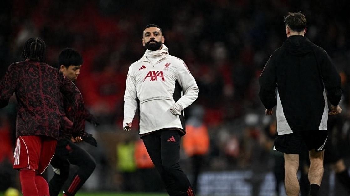 萨拉赫连续两场替补，范迪克称没有任何球员拥有无限信用