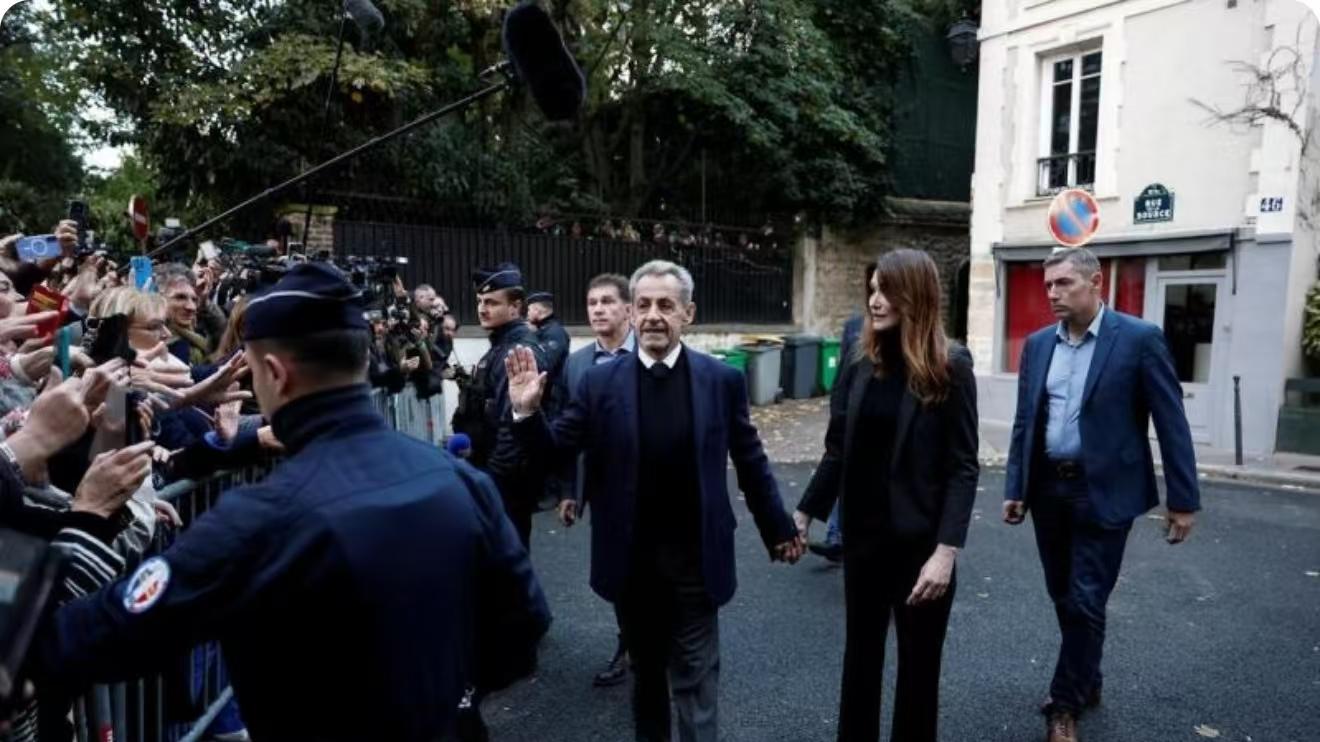 法国前总统入狱，体现民主与法治