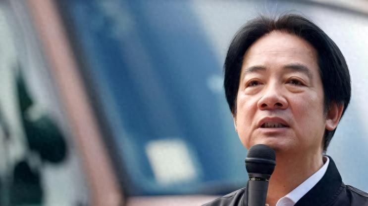 岛内局面一边倒，弹劾提案通过，赖清德报复，要抓黄国昌郑丽文？