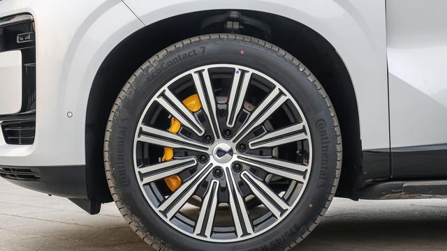 新车｜售38点98万、44点98万元，腾势N9开启交付，竞争理想L9问界M9