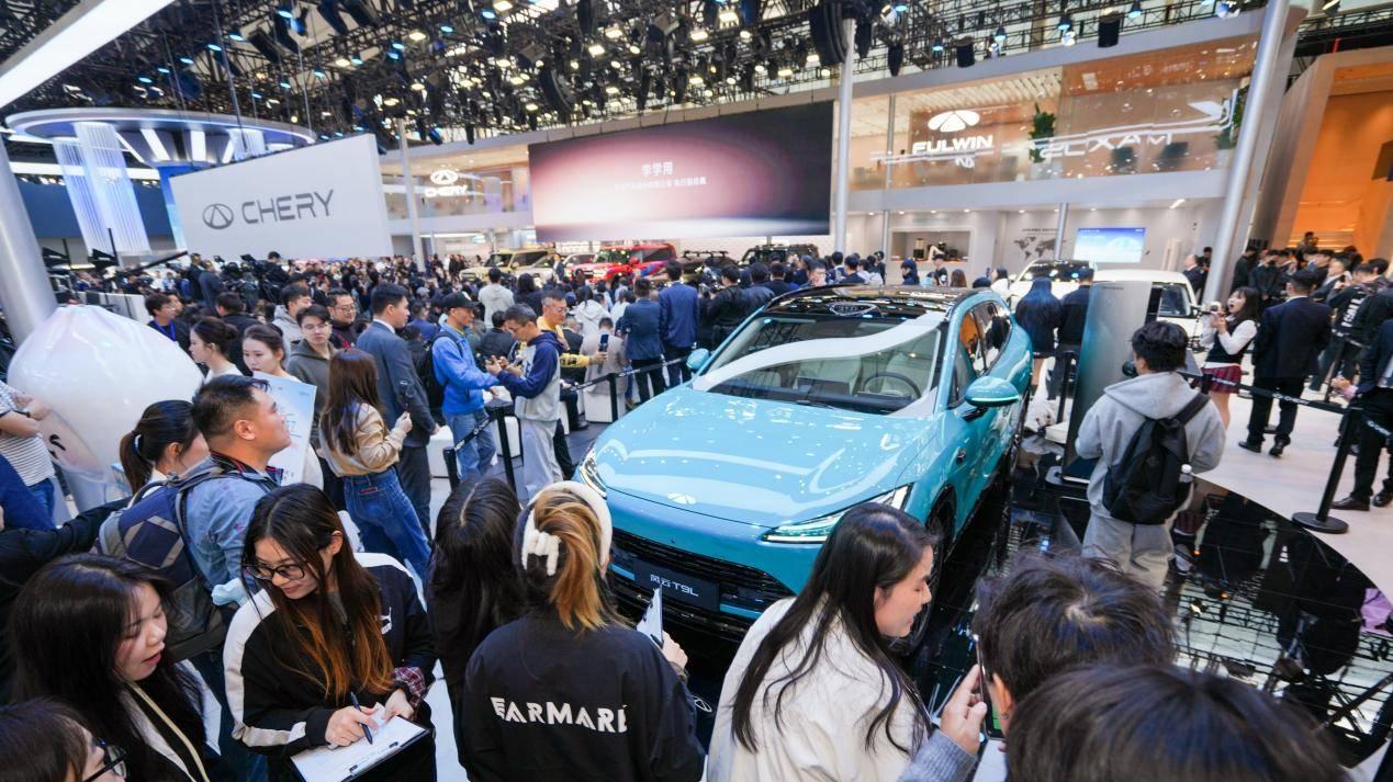 风云T9L惊艳亮相，智美大五座电混SUV，明年三四月上市