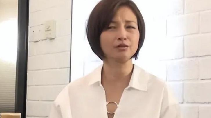 最美郭襄：两拒黎明，25岁爆红，巅峰时患抑郁症，如今改行当护士