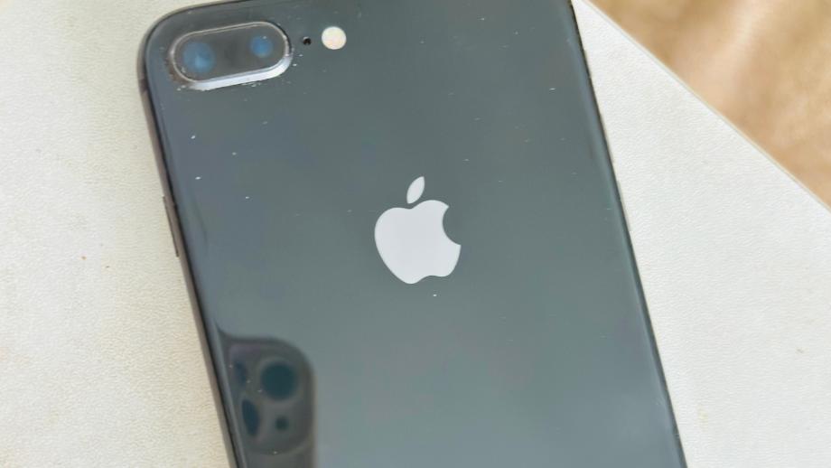 我的iPhone充电次数高达3590次，猜猜用了几年