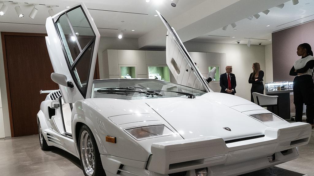 兰博基尼Countach：超跑设计的永恒传奇