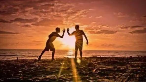 从“一次性项目”到“终身伙伴”：如何让客户离不开你？