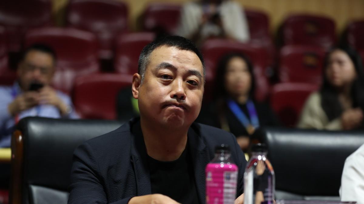 吴敬平怒怼WTT事件发酵！樊振东昔日兄弟表态挨批，陈玘说出实话
