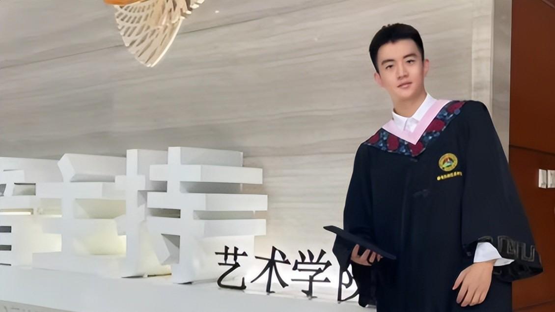 青春与传承：央视主持人名单更新背后的故事