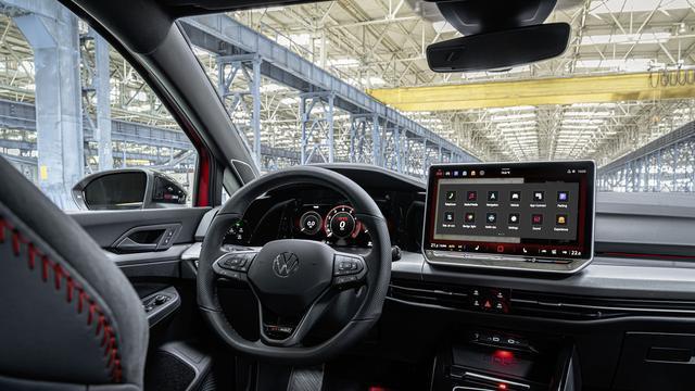 大众高尔夫GTI庆祝50周年，推出配备增压发动机的纪念版