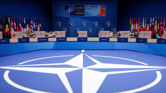 美对俄释放善意，北约设定指标，承诺提升军费，触角要伸向亚太？