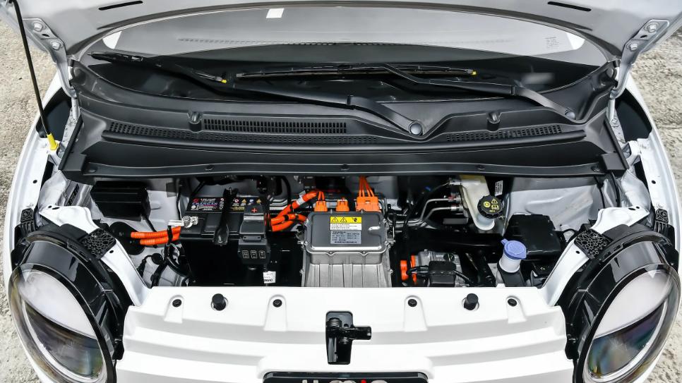 想买两门微型车又嫌空间小，看看长安Lumin如何，配置一步到位