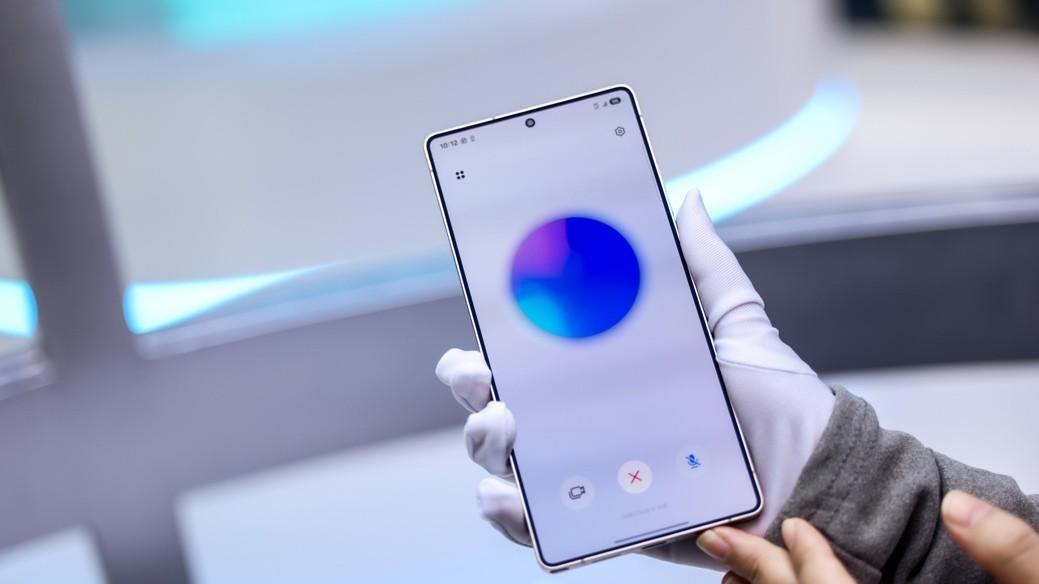 三星Galaxy S25系列上线AI新功能 语聊视界揭开智能交互新篇章