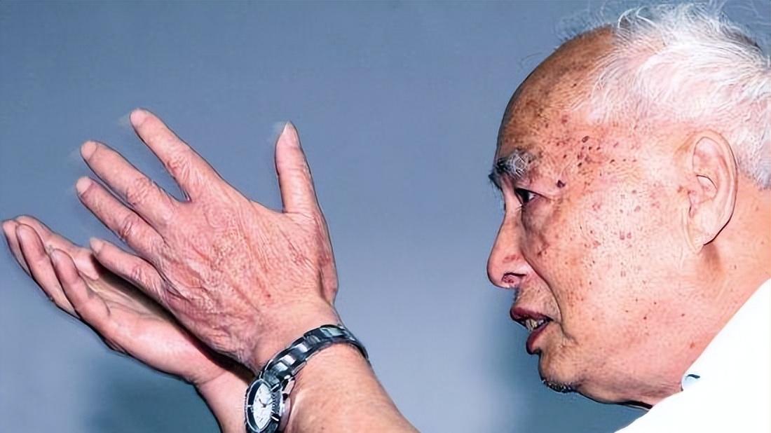 广东足球青训之父，冼迪雄