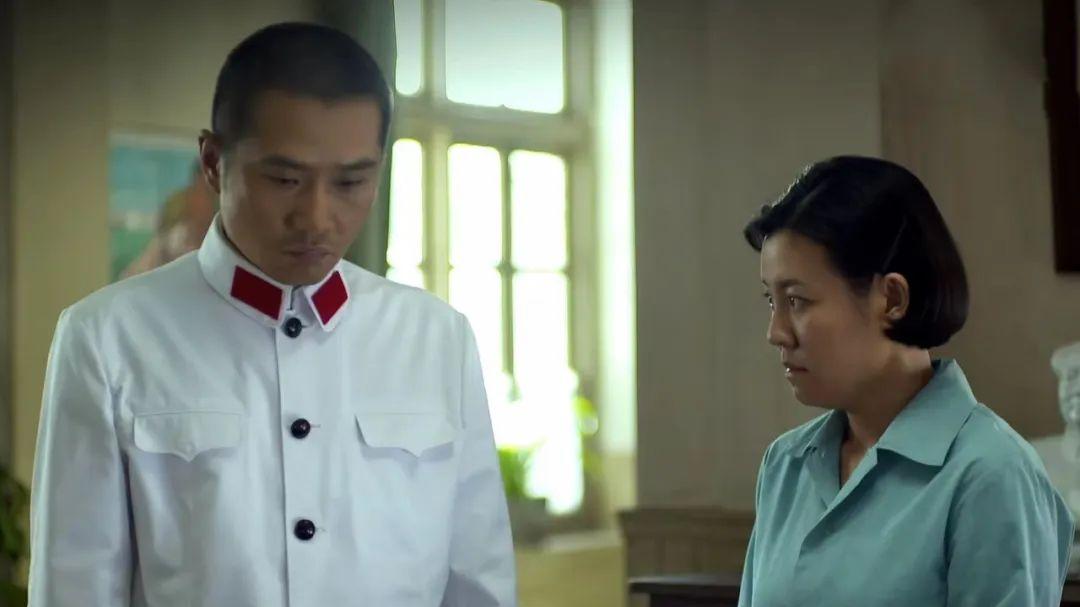 父母爱情：王秀娥不知，德华不只是看她的份上，才上赶着倒贴老丁